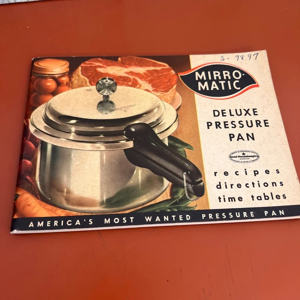 Vintage 1958 Mirro-Matic Deluxe Pressure Pan Recipe Book Instruction Manual 80pg